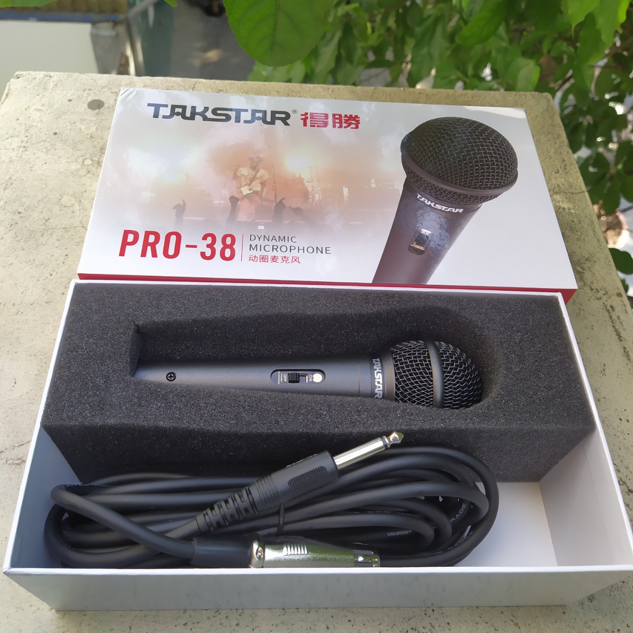 Micro karaoke TAKSTAR PRO-38, mic có dây dành cho gia đình pro38, hàng chính hãng