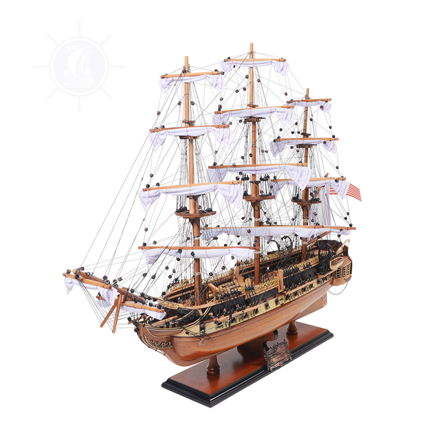 Mô Hình Thuyền Chiến Bằng Gỗ USS Constitution Medium Dùng Để Trưng Bày Trang Trí Dài 74 Cm