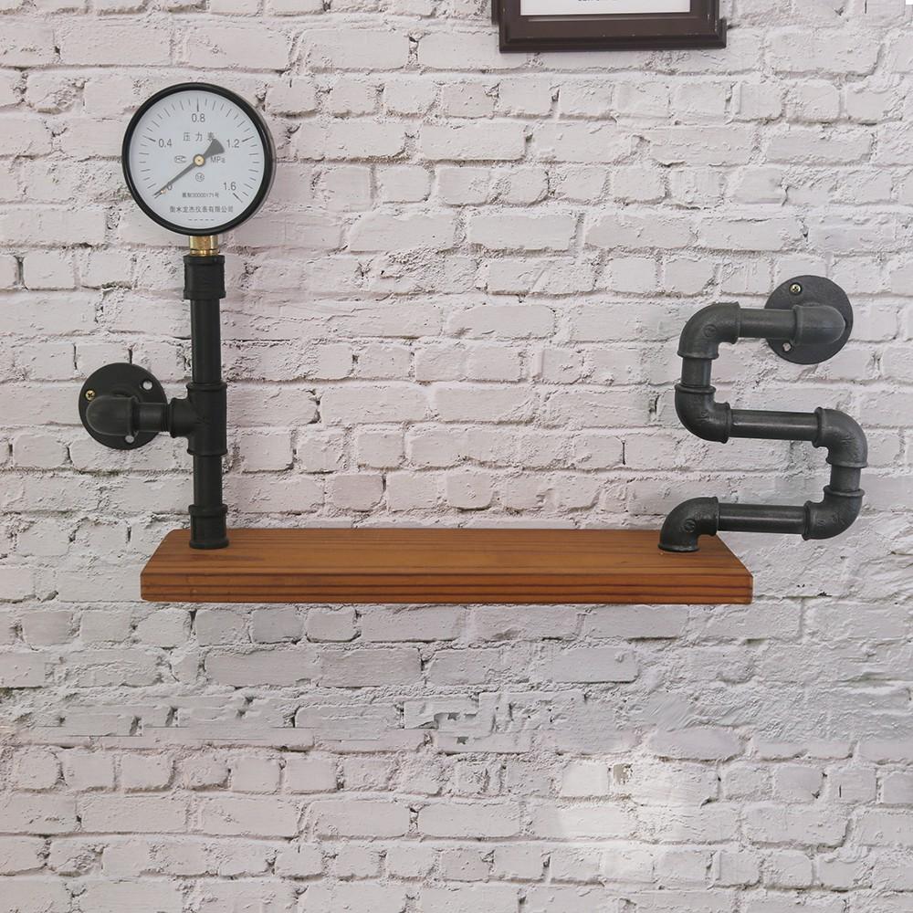 Kệ ống nước treo tường chất liệu ống sắt trang trí decor quán cafe phong cách vintage