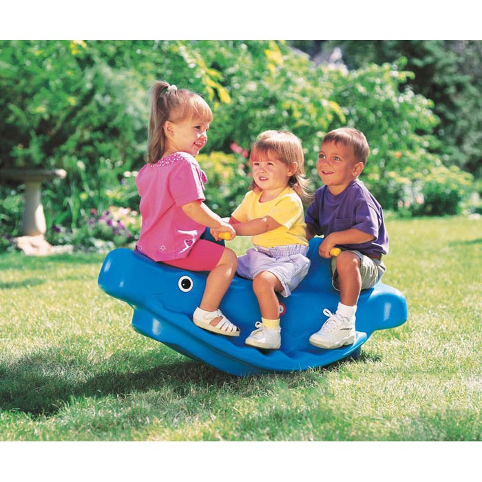 Bập bênh 3 chỗ ngồi Whale Teeter Totter Little Tikes