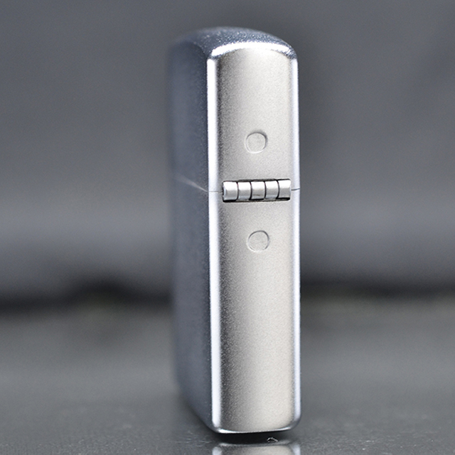 Vỏ Hột Quẹt Bật Lửa Xăng Đá Zorro Z92006B Họa Tiết Chéo - Dùng Xăng Bấc Đá Cao Cấp