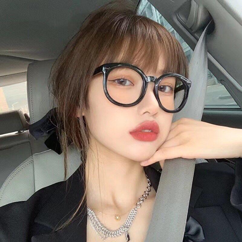 Kính 2 chấm Nam nữ hót hít