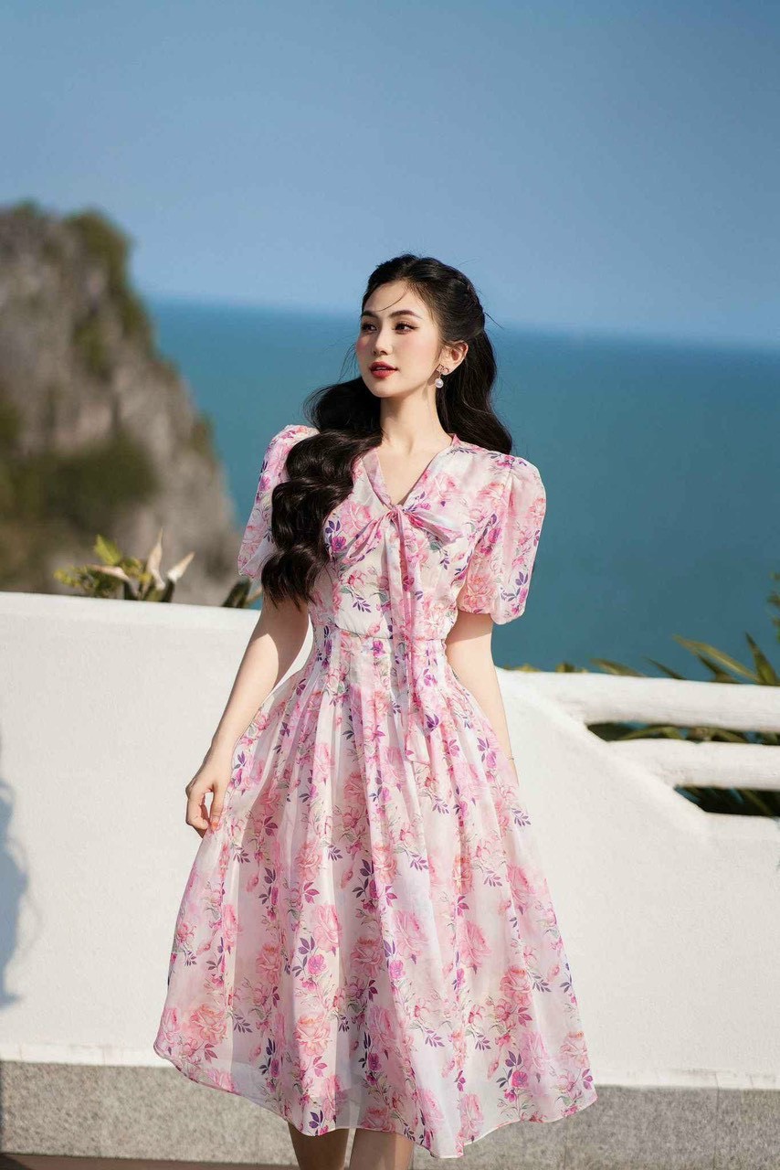 ĐẦM VOAN TAY PHỒNG CỘT NƠ CỔ MÀU Y HÌNH