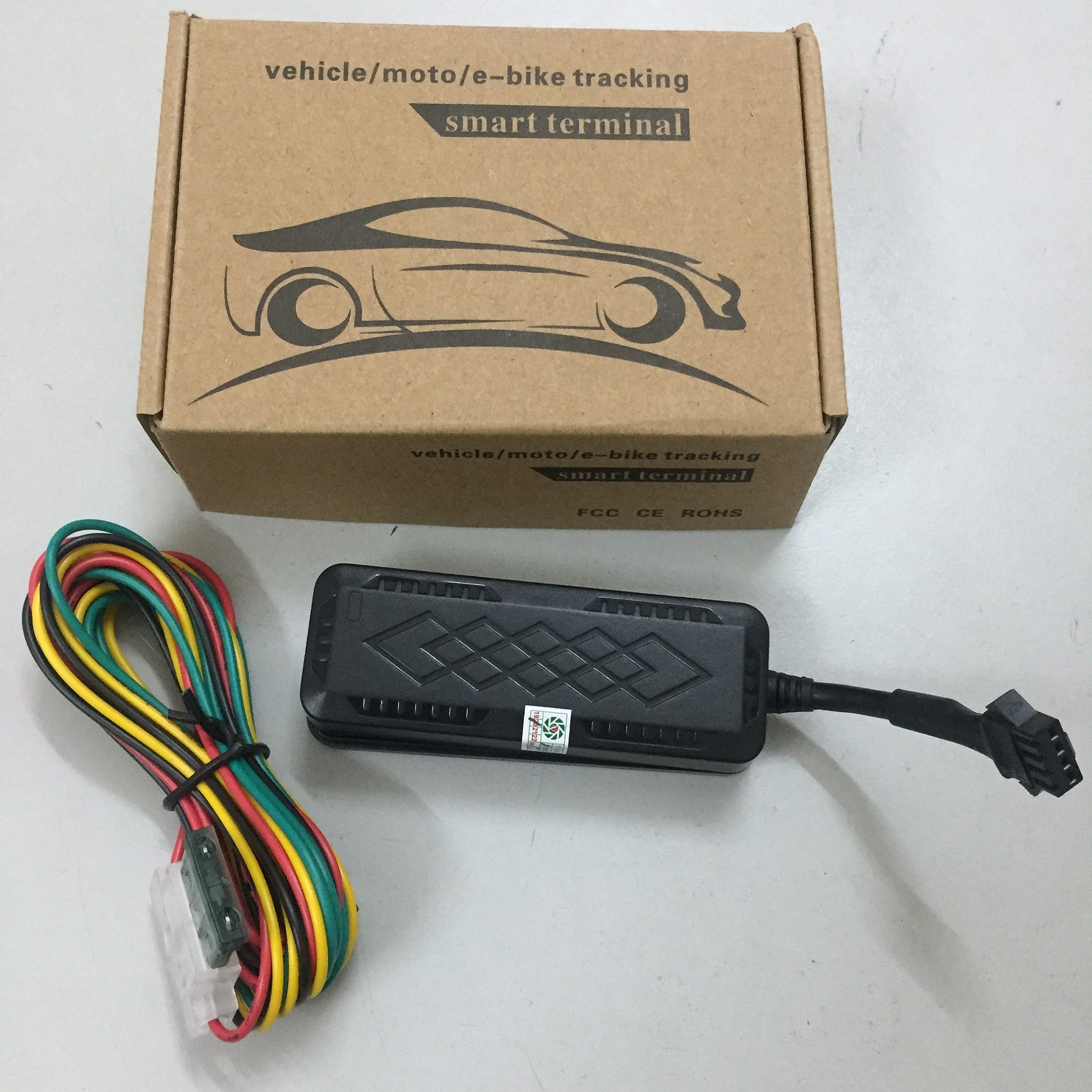 Thiết bị định vị mini cho ô tô, xe máy GPS Tracker phiên bản mới nhất chống nước | Tiki