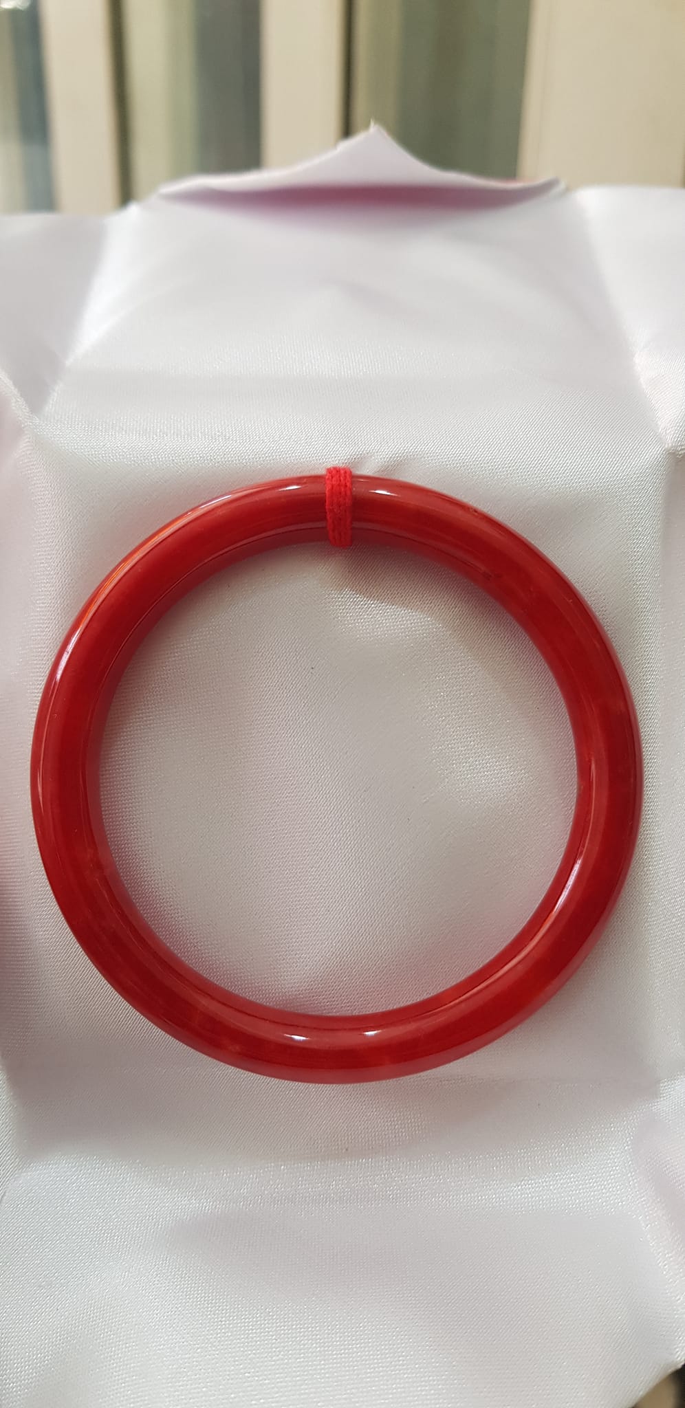 Vòng Tay Phong Thủy mới Đá Cẩm Thạch Đỏ Đẹp Sao 55mm x cọng 7mm màu đỏ đậm tươi bóng đẹp nữ mệnh hỏa mệnh thổ 54kg - 65kg đeo hợp đẹp ạ