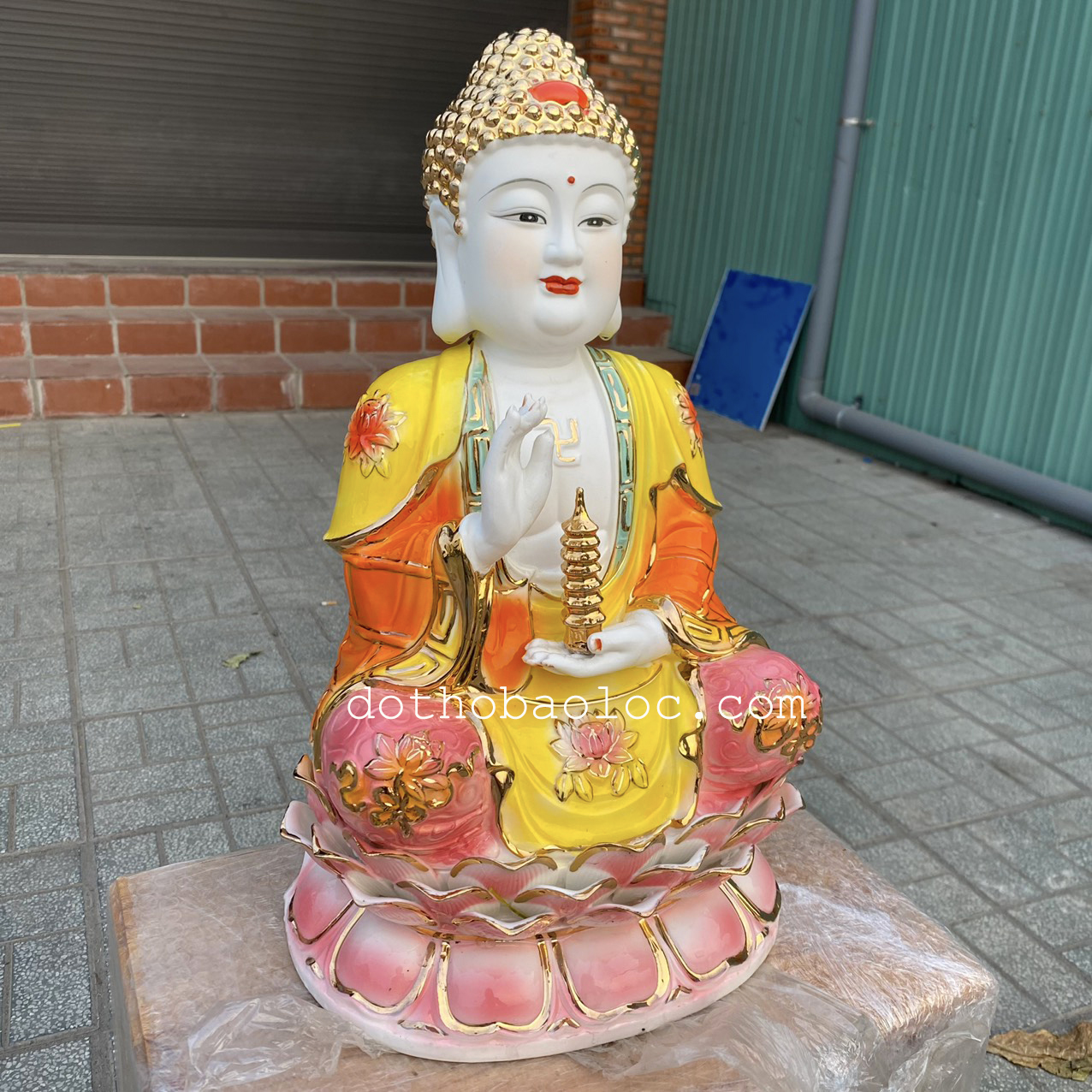 Tượng Phật Bổn Sư Thích Ca Mâu Ni ngồi trên đài sen bằng sứ cao cấp – Cao 43cm