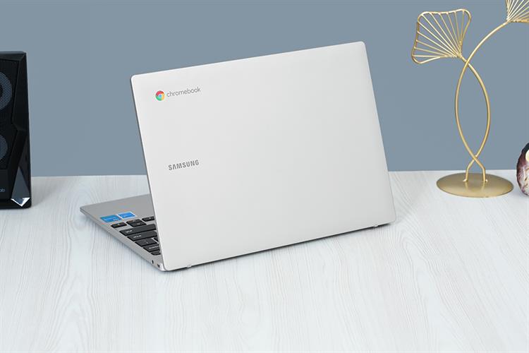 Laptop Samsung XE310XDA-KA1VN (N4500, 4GB, 32GB, HD, ChromeOS) - Hàng Chính Hãng