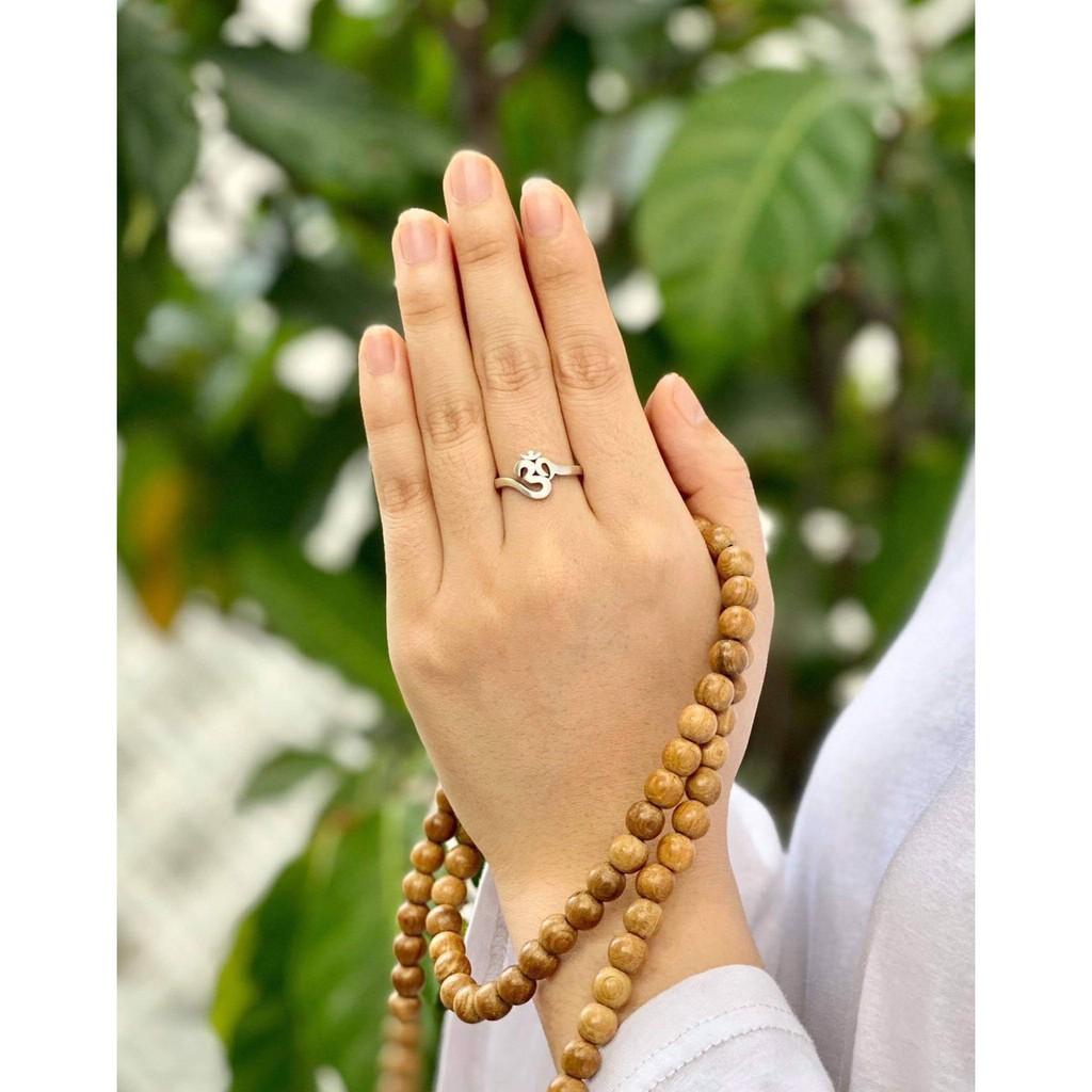 Nhẫn bạc Thái 925 chủng Om Yoga, nhẫn bạc phong thuỷ khắc chú bình an Omani Minh Tâm Jewelry