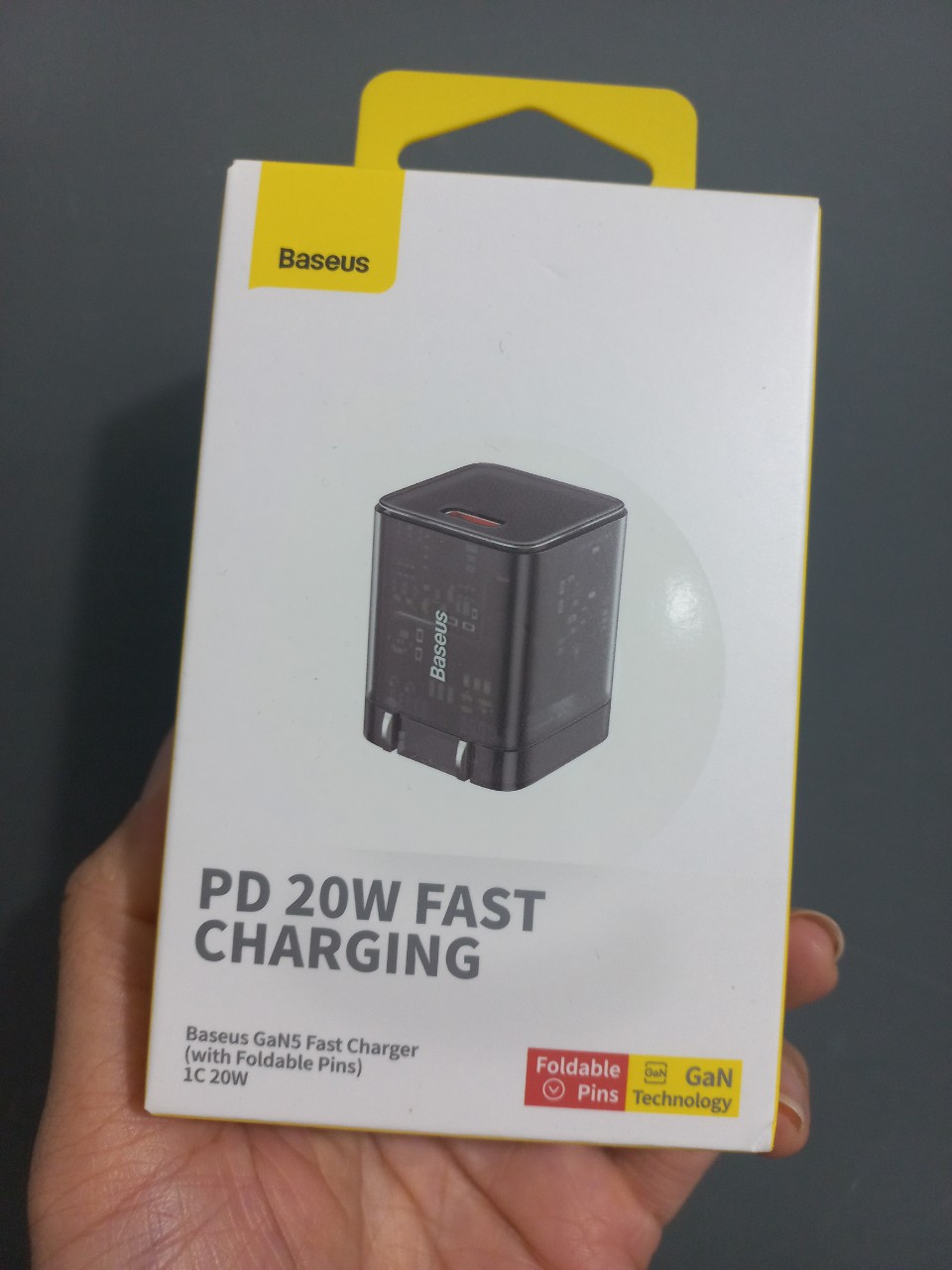 Củ sạc nhanh PD 20W 1 cổng Type C chân gập cho iP và máy tính bảng iPad Baseus GaN5 CCGAN20C5 _ hàng chính hãng