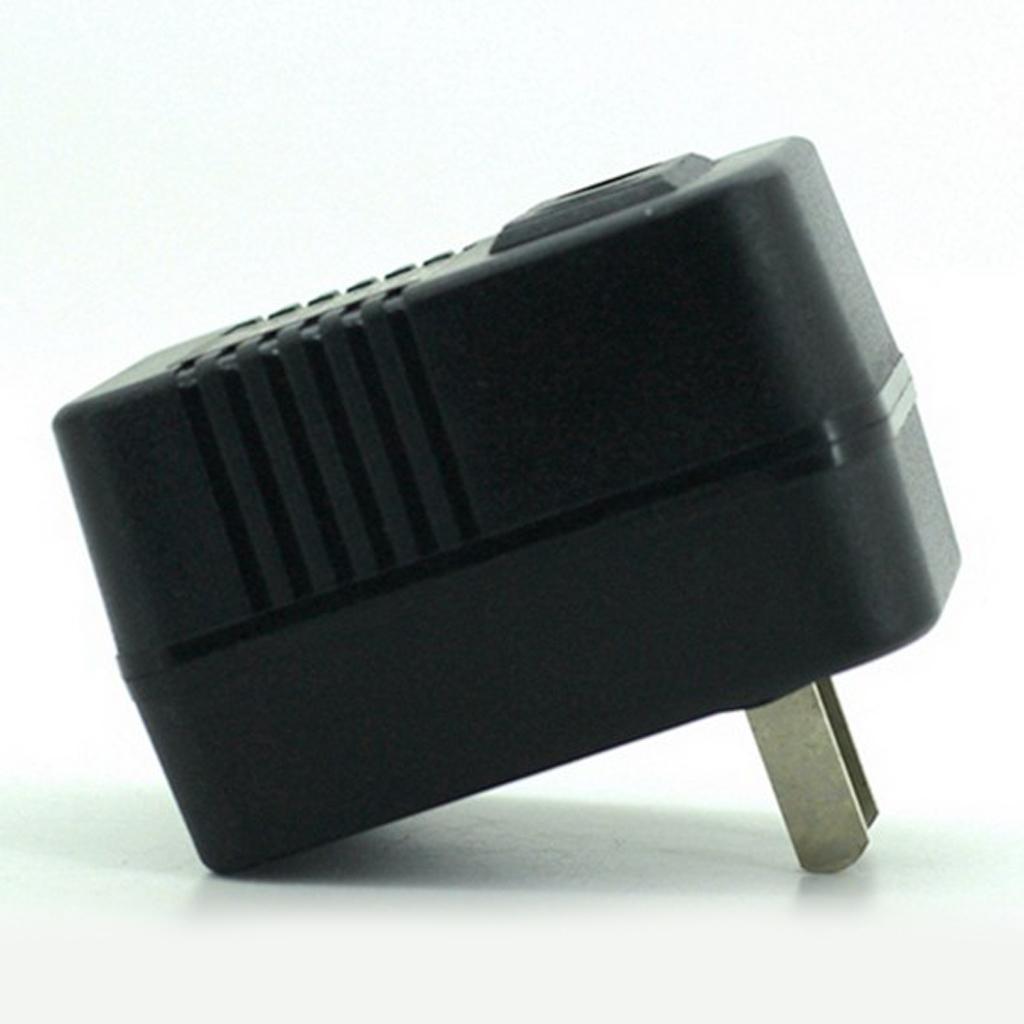 Step Down Voltage Converter 220-110V and Universal Travel Plug Adapter