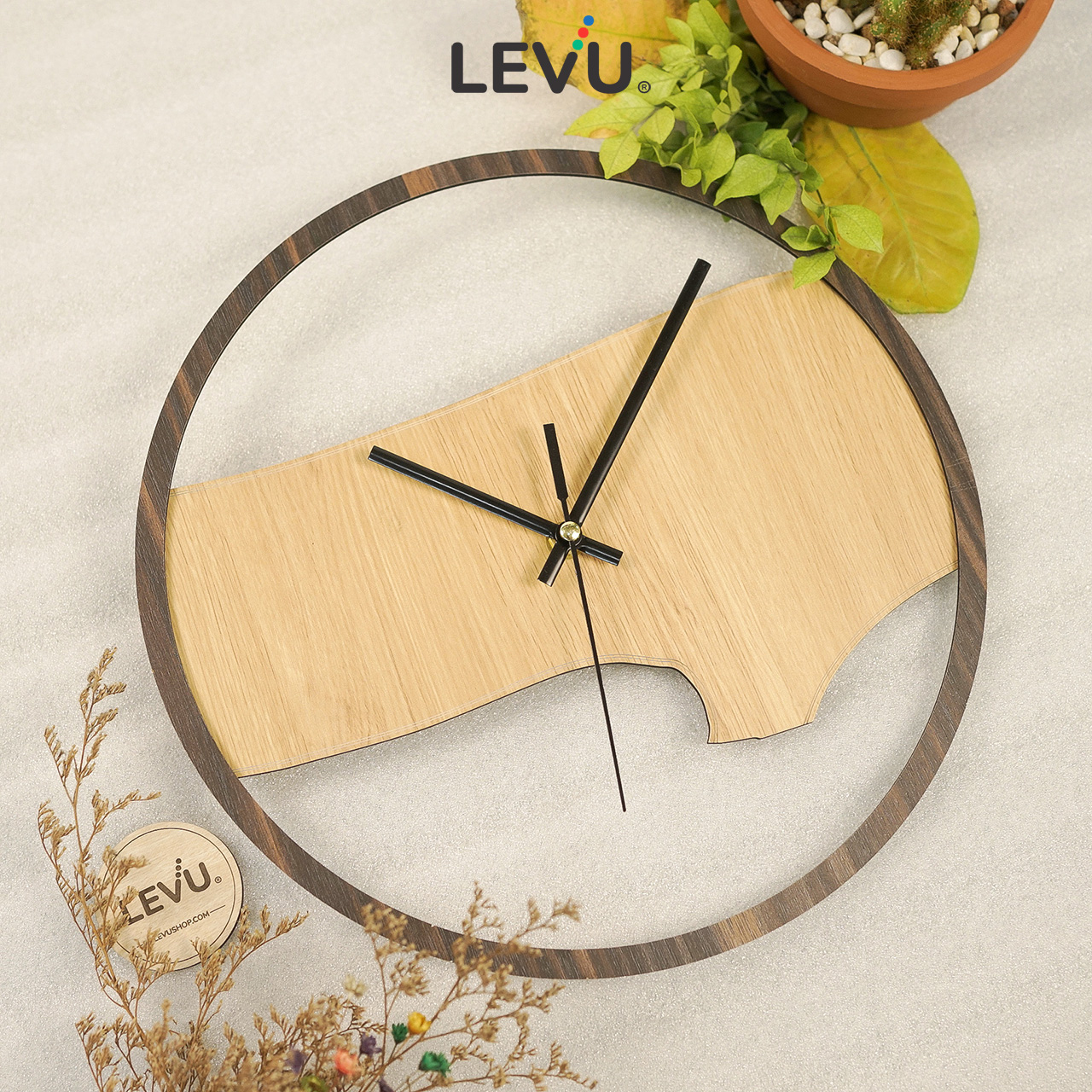 Đồng Hồ Treo Tường giá rẻ LEVU DH18 mặt Gỗ sang trọng