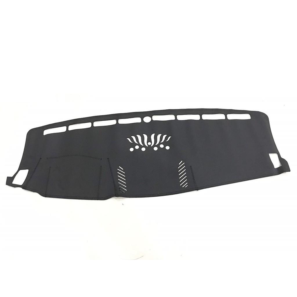 Thảm Taplo cao cấp da vân cacbon dành cho xe Ford Everest 2005-2023