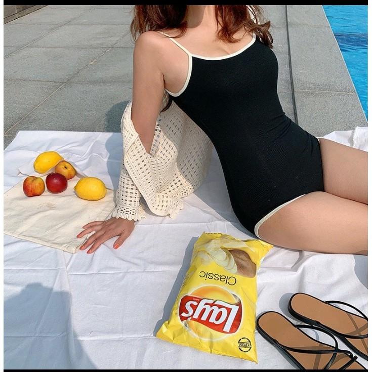 Set Bikini 1 Mảnh, Bodysuit Đen Viền Trắng Khoét Lưng VATIXA BKN73