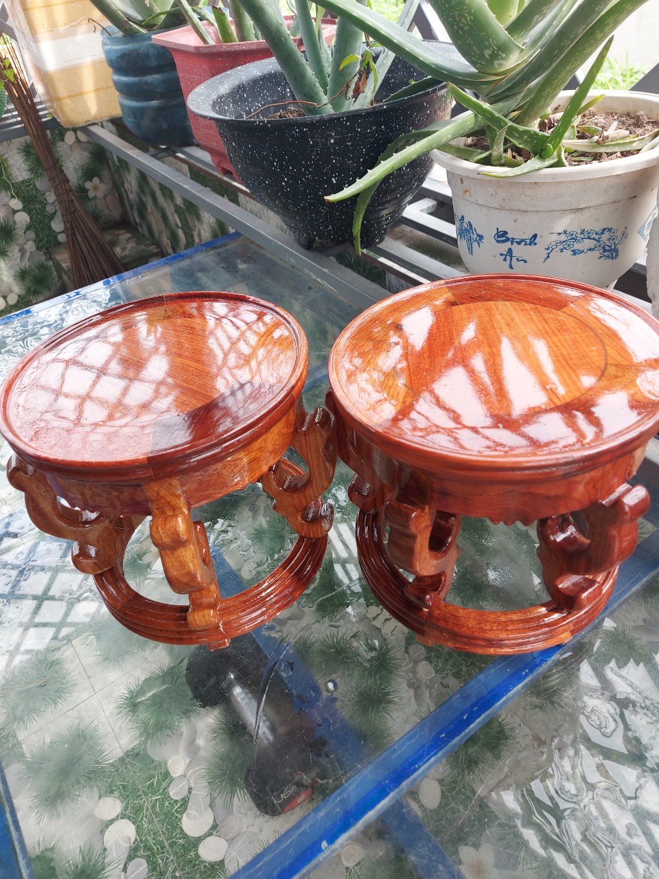 Đôn gỗ tròn kỷ gỗ thờ cúng gỗ hương chân tròn cao cách điệu cao 18 cm mặt 16 cm