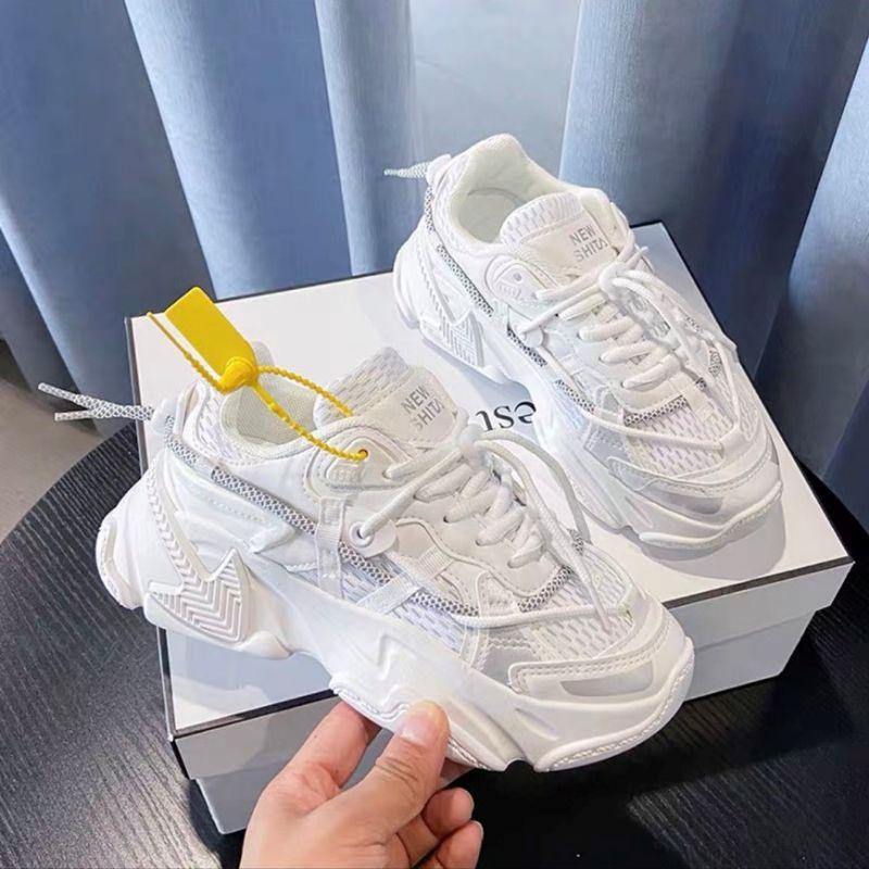 giày sneaker phản quang