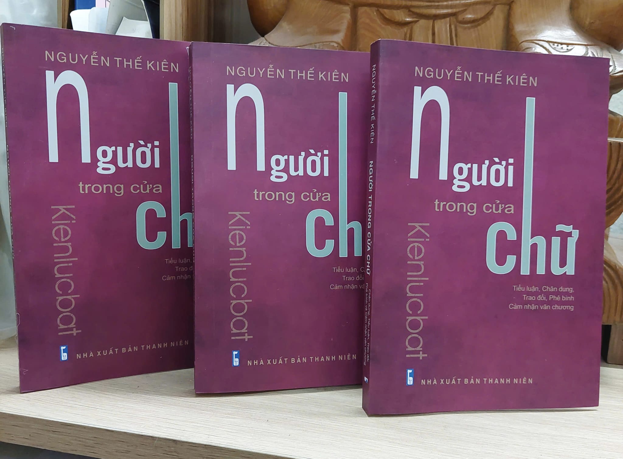 NGƯỜI TRONG CỬA CHỮ - NGUYỄN THẾ KIÊN