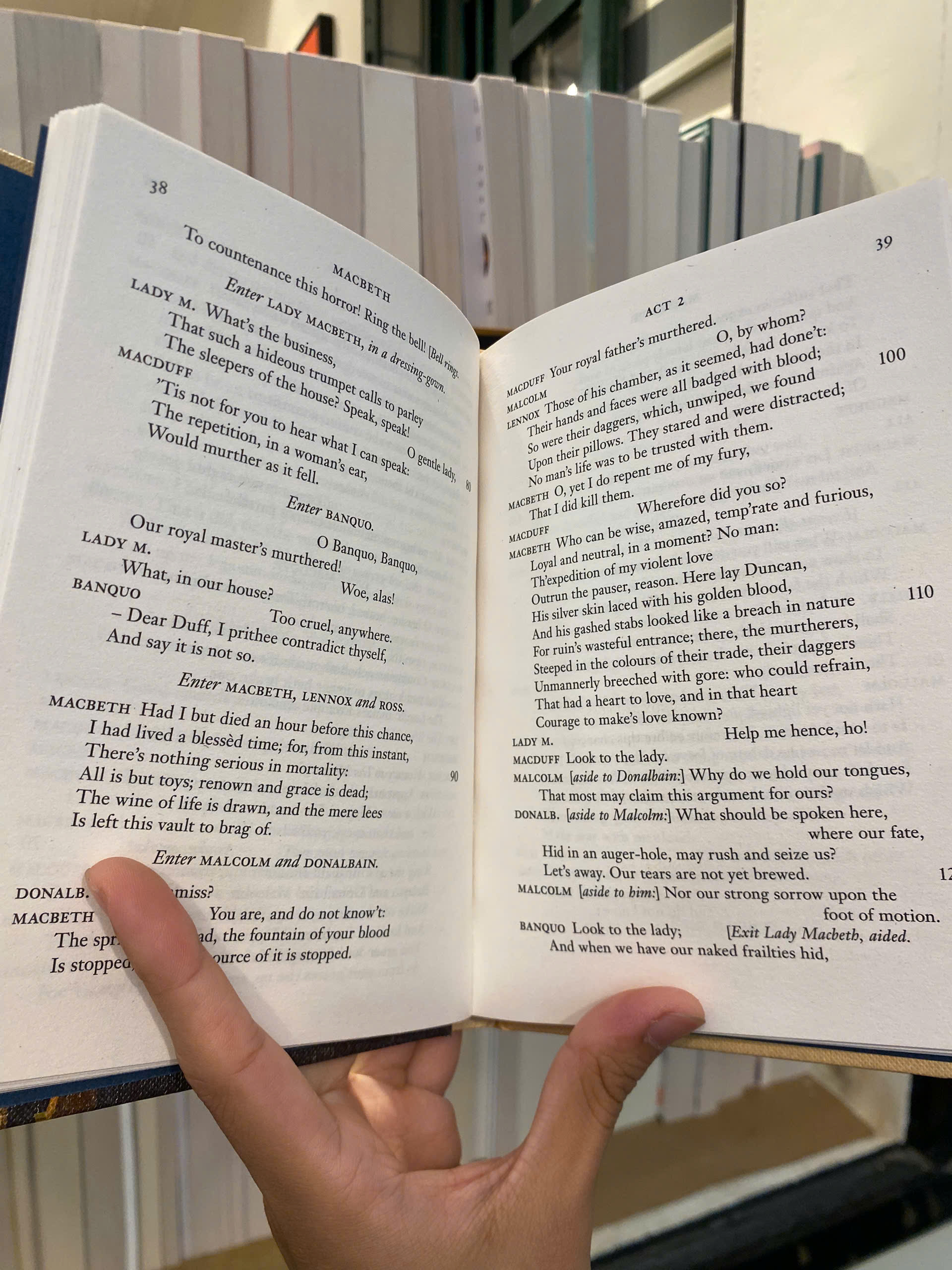Sách - Macbeth by William Shakespeare | Classic Literature / Ngoại văn Kinh điển Nhập khẩu Bìa cứng