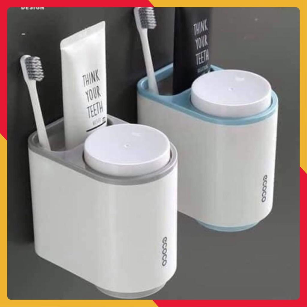 Hộp đựng bàn chải đánh răng kèm 2 cốc