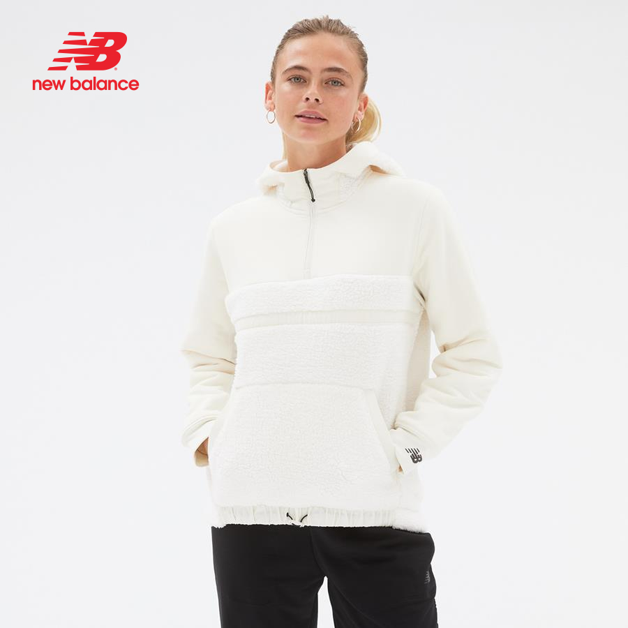 Áo thun tay dài thể thao nữ New Balance APP RUNNING LONG SLEEVES T-SHIRT W SEA SALT - WT23285SST (form quốc tế)