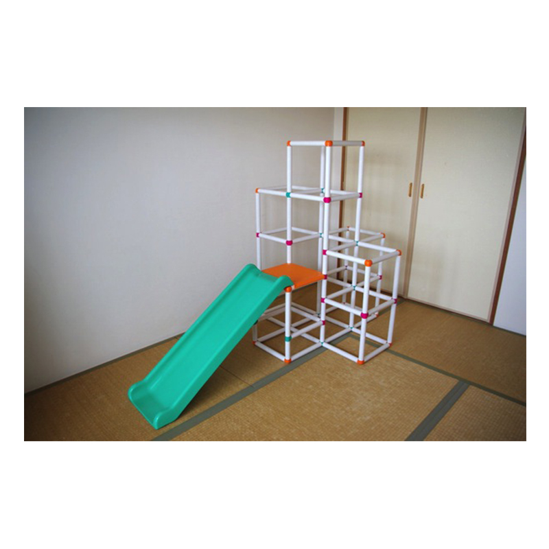 Đồ chơi vận động dạng khung kèm cầu trượt Nonaka đa năng dành cho bé (Made in Japan)