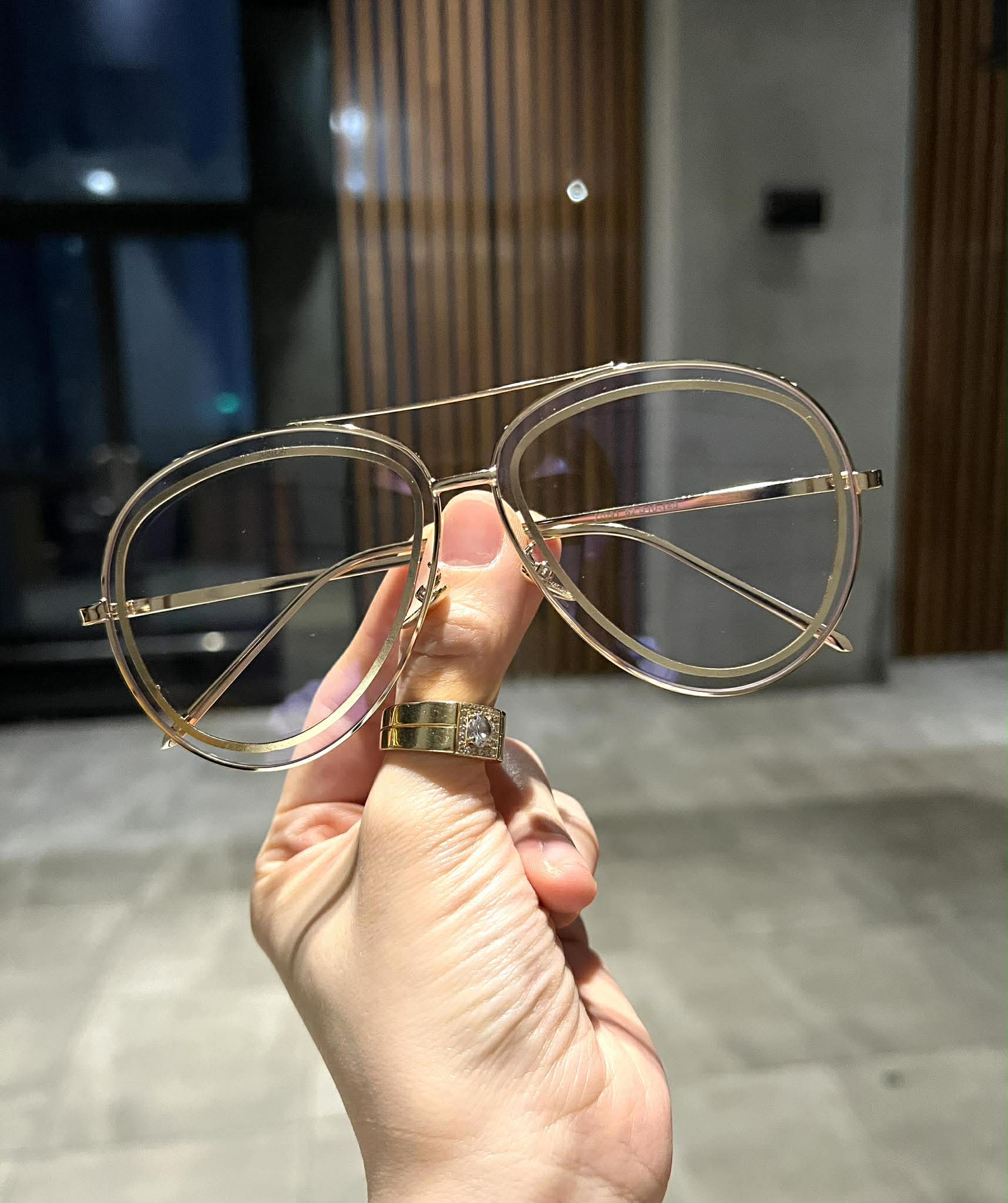 Kính mát, Kính râm đi đường nam nữ form dáng to chất liệu kim loại giúp bảo vệ mắt