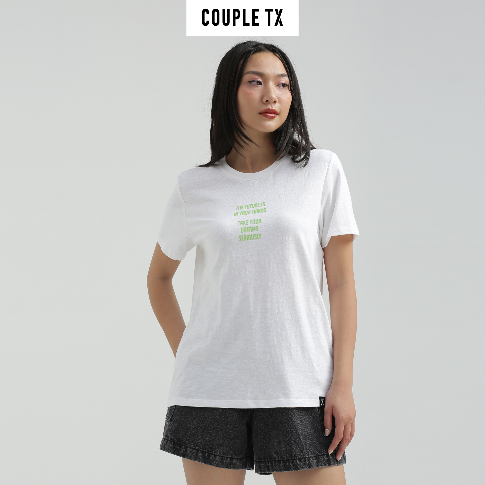 COUPLE TX - Áo Thun Nữ Regular Fit In Typo Ngực WTS 2199