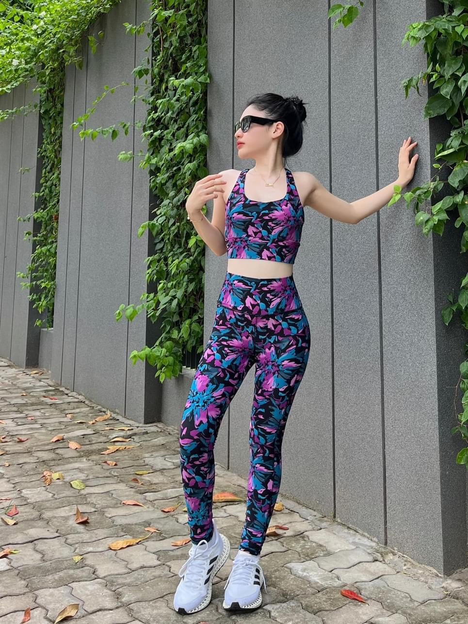 BỘ ĐỒ THỂ THAO NỮ QUẦN DÀI ÁO BRA DÂY CHÉO ĐAN LƯNG HÀNG THIẾT KẾ