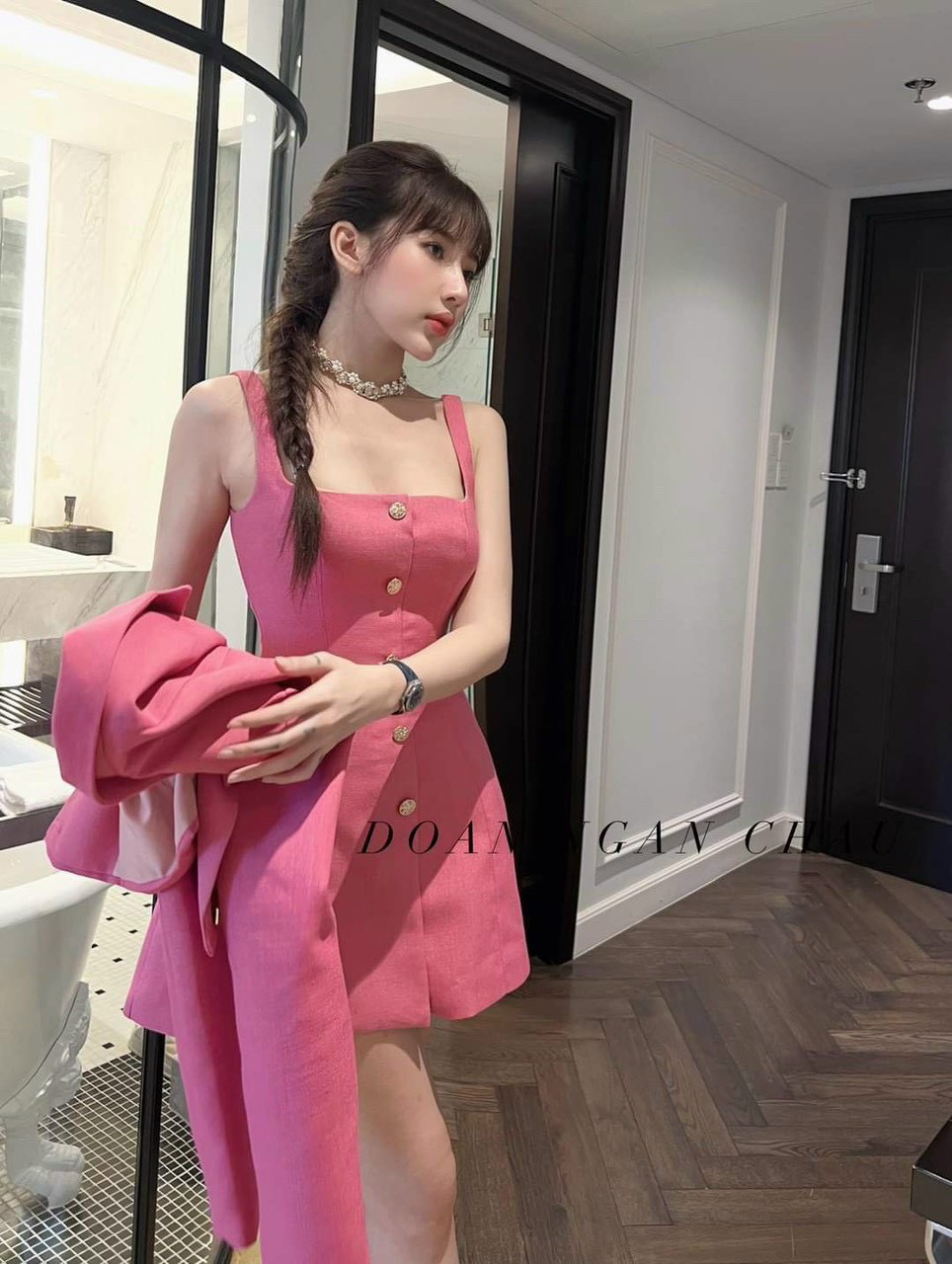 SÉT ĐẦM ĐÍNH NÚT KÈM ÁO KHOÁC 2 MÀU Y HÌNH