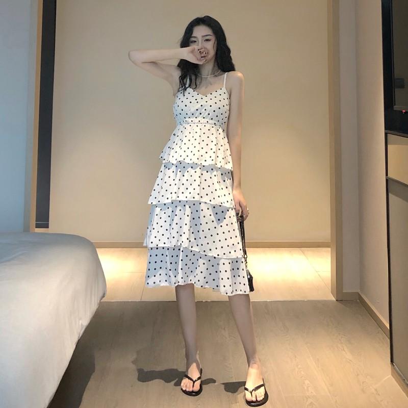 VÁY MAXI 2 DÂY CỔ V CHẤM BI XÒE TẦNG ULZZANG - KÈM ẢNH FEEDBACK CUỐI