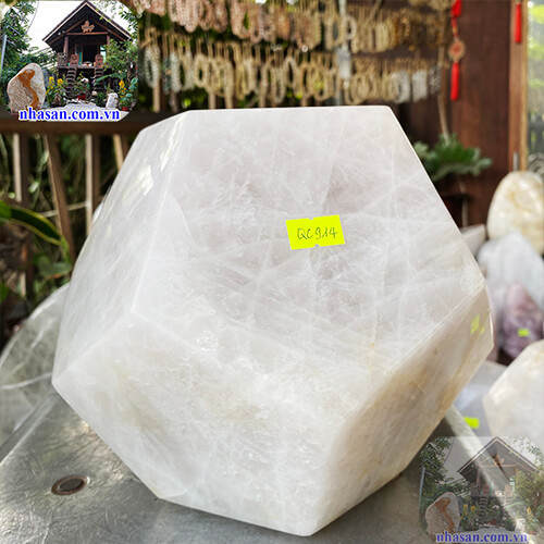 Quả cầu 12 mặt thạch anh trắng tự nhiên phong thủy vừa tốt cho sức khỏe vừa có khả năng chữa bệnh QC914 nặng 11.2kg kích thước 20x13