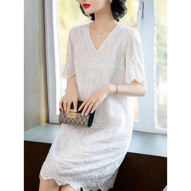 ĐẦM SUÔNG REN CỔ KẾT ĐÁ