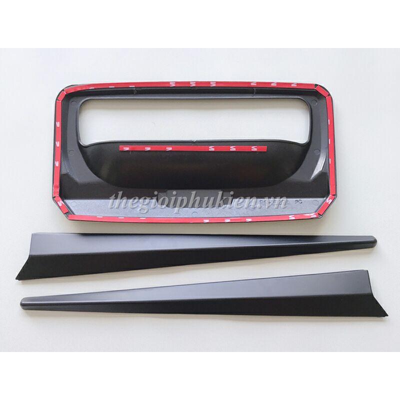 Ốp trang trí tay mở cốp sau Ford Ranger