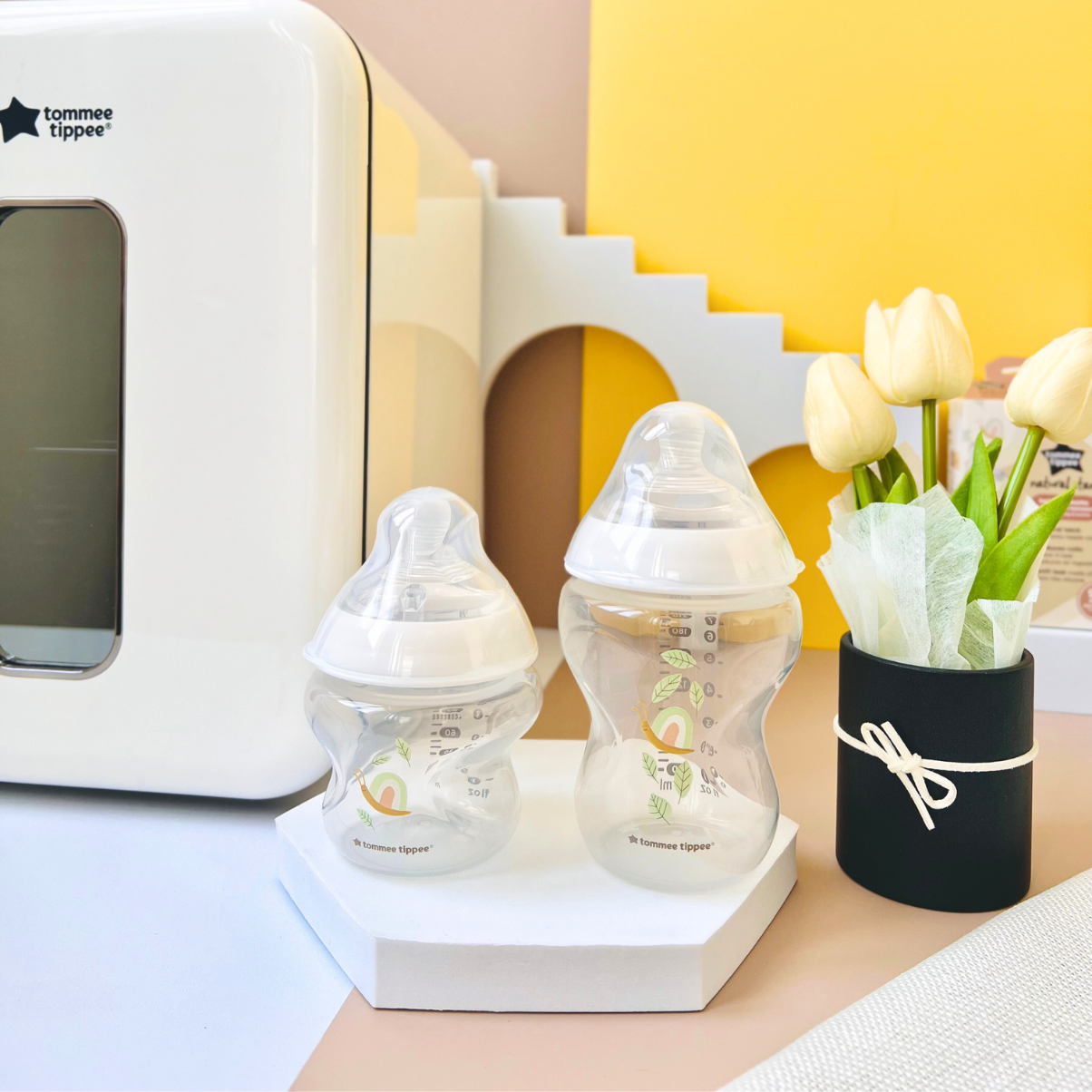 COMBO Ty Ngậm Silicon Siêu Nhẹ Tommee Tippee Ultra Light 6-18m & Bình Sữa PP Ty Siêu Mềm Tommee Tippee 260ml, Họa Tiết