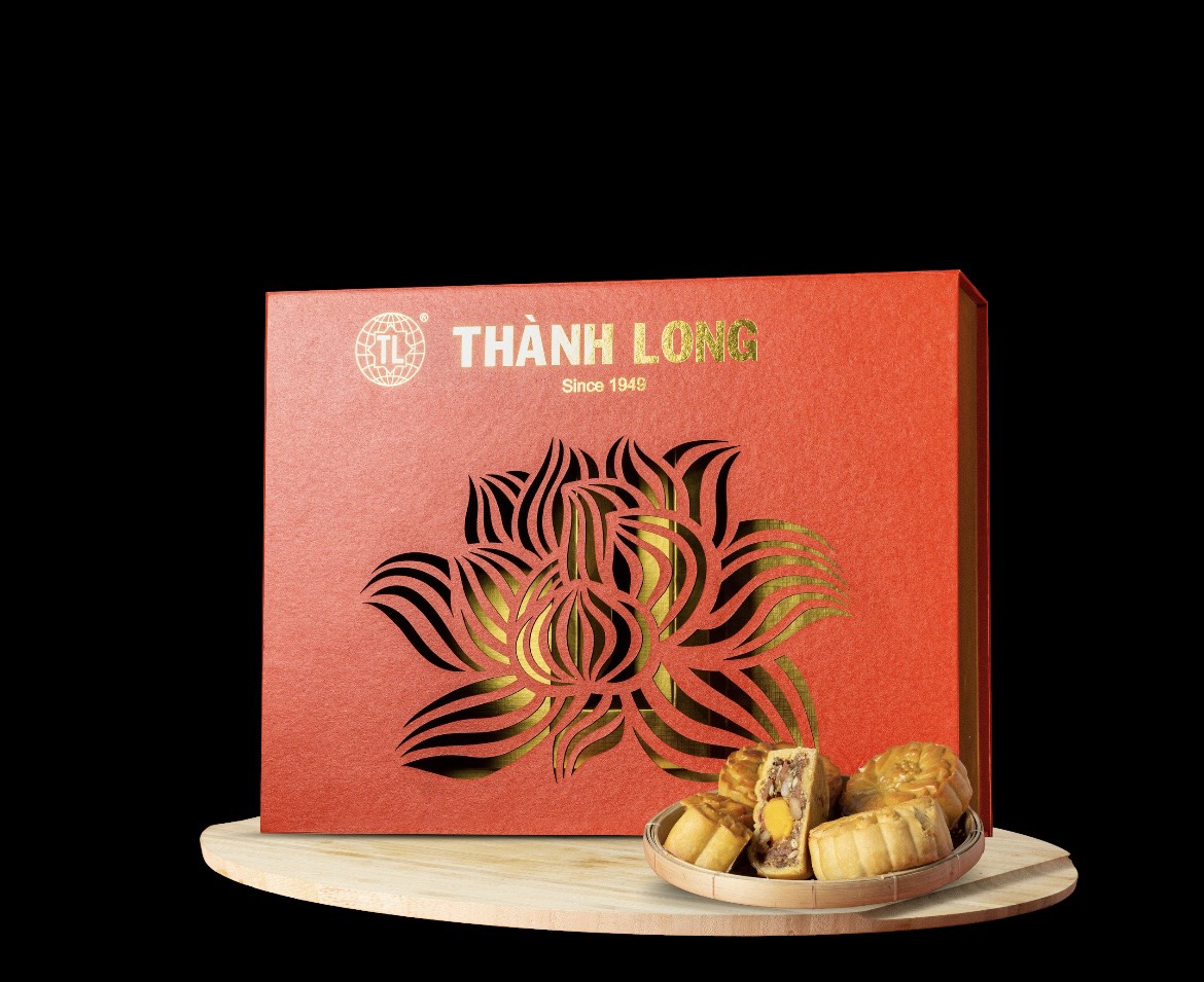 Bộ hộp Bánh trung thu 4 bánh 2 trứng 220g cao cấp tráng gương Long Hưng - Thành long - 880g - tặng 1 hộp trà - VIỆT NAM