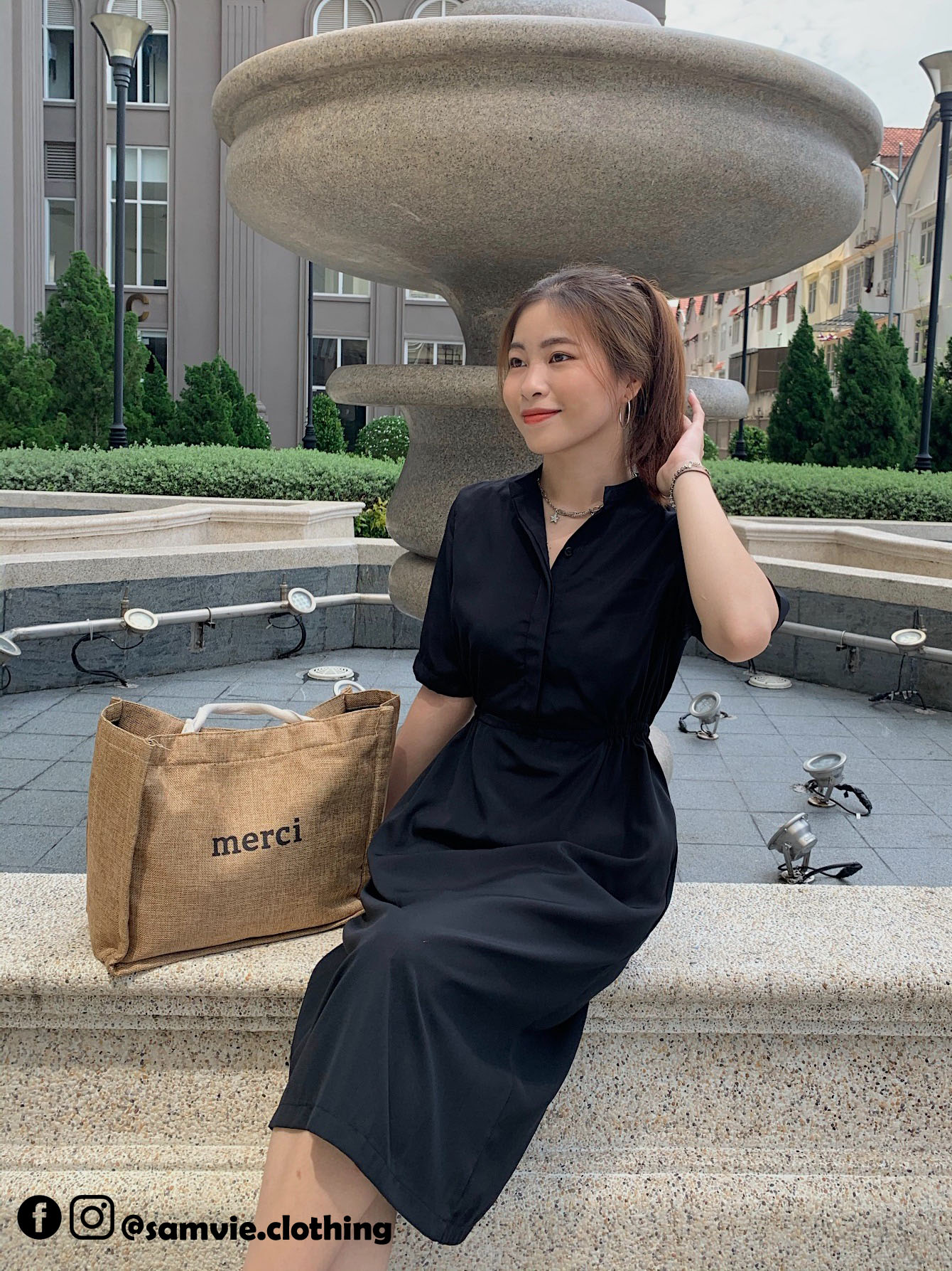 Đầm đen dài kiểu sơ mi cổ trụ Samvie