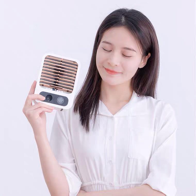 Quạt Tích Điện Điều Hoà Hơi Nước Để Bàn 3 Tốc Độ Gió Cao Cấp