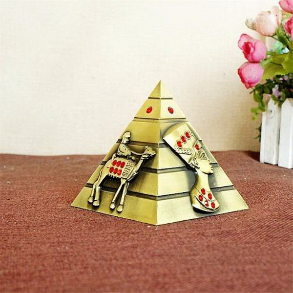 Mô hình kim tự tháp Ai Cập cao 9.3 cm - Màu vàng rêu