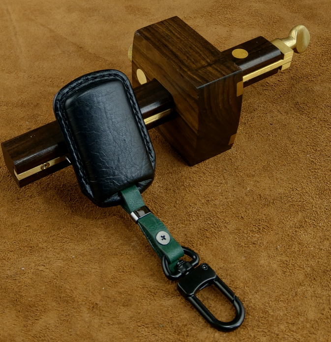 Bao da Ép phom 2 màu chìa khóa xe máy Yamaha NVX, Janus da bò thât giá tận xưởng tặng móc khóa