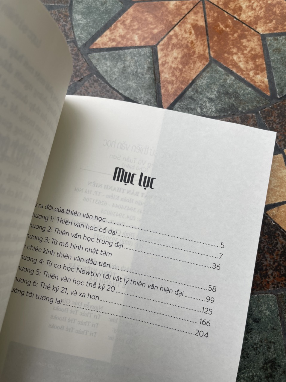 LƯỢC SỬ THIÊN VĂN HỌC – Đặng Vũ Tuấn Sơn chủ biên – Tri Thức Trẻ Books – NXB Thanh Niên