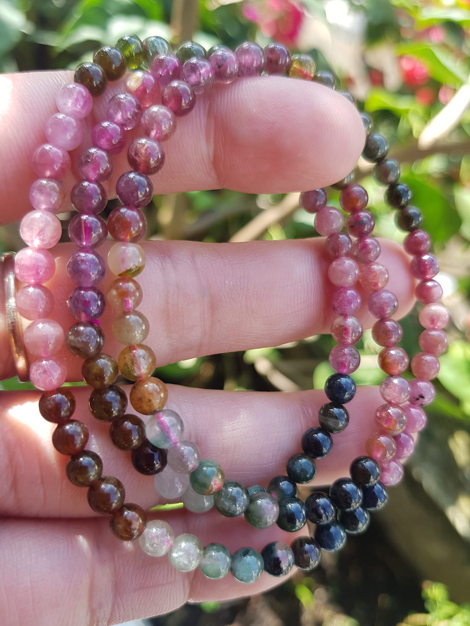 Vòng tourmaline đẹp 3 line size hạt 4mm chất liệu 100% đá thiên nhiên nữ đeo rất rất xinh tay ạ