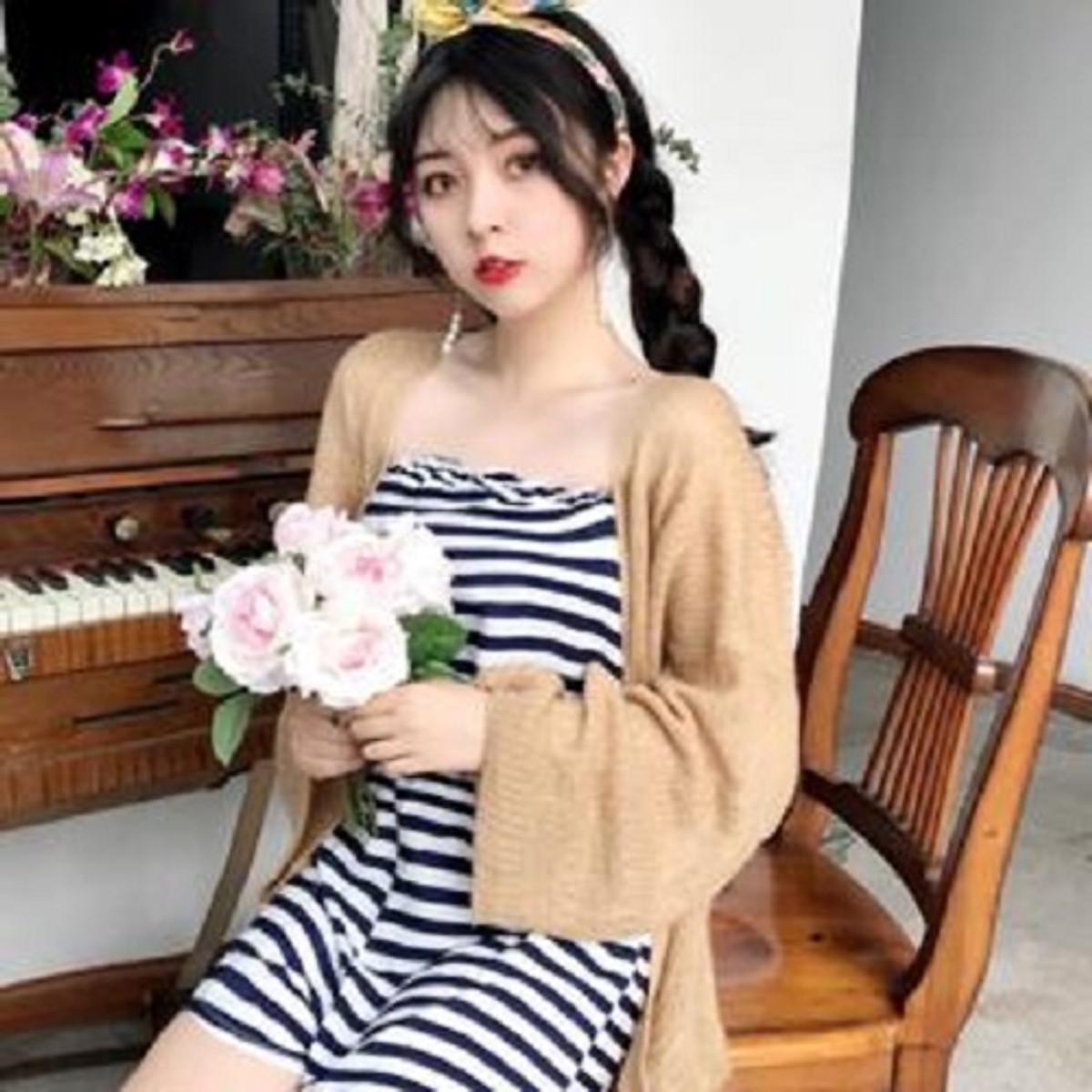 Áo khoác, áo cardigan len mỏng phù hợp mặc mùa hè chống nắng
