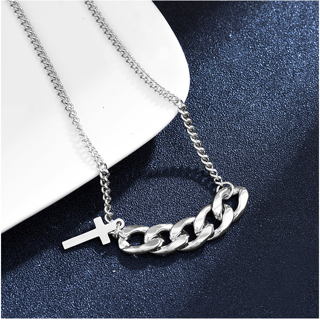 Vòng cổ nam chữ thập cá tính