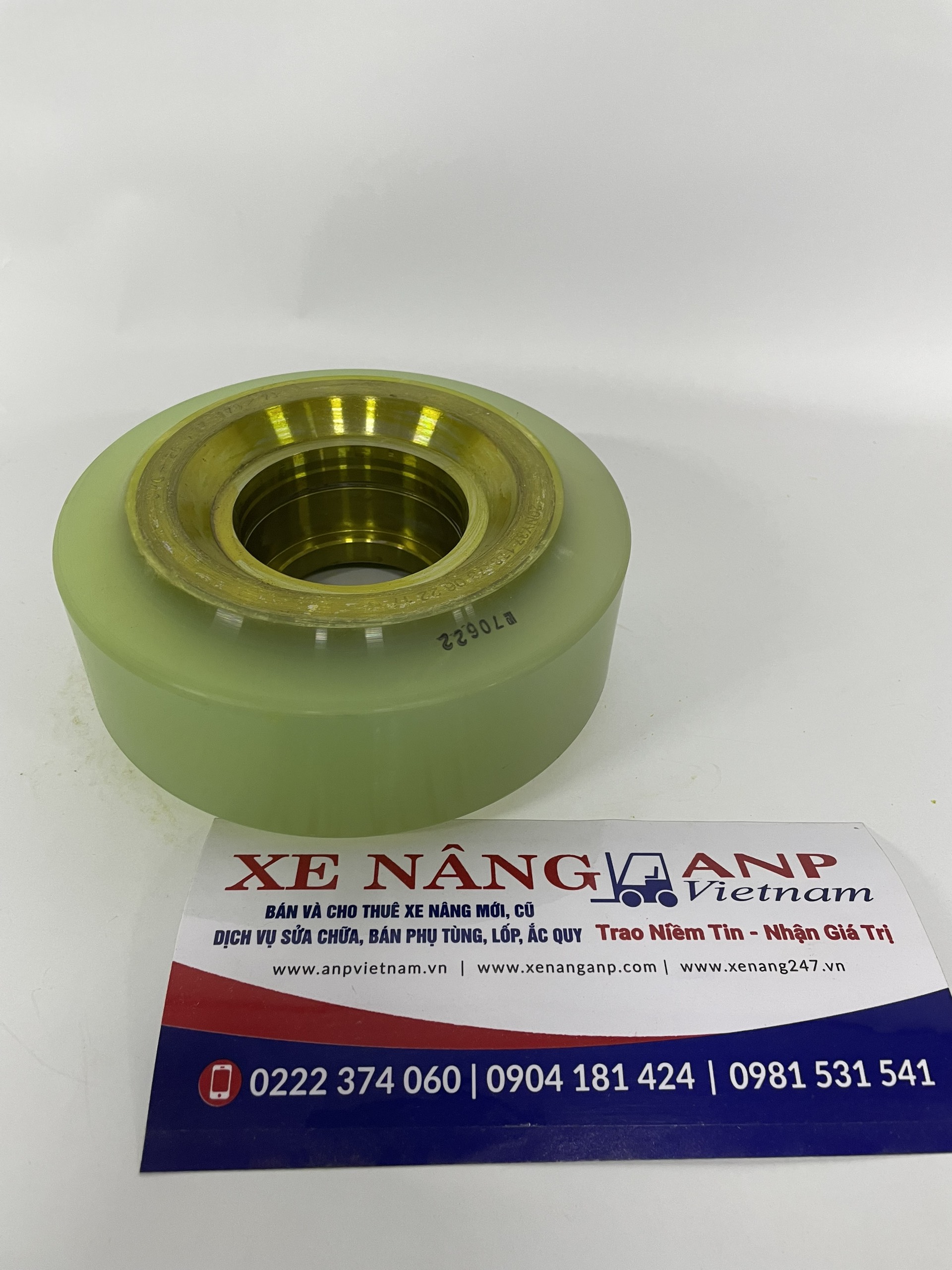 Bánh xe cân bằng PU 178*73 OMC cho xe nâng điện