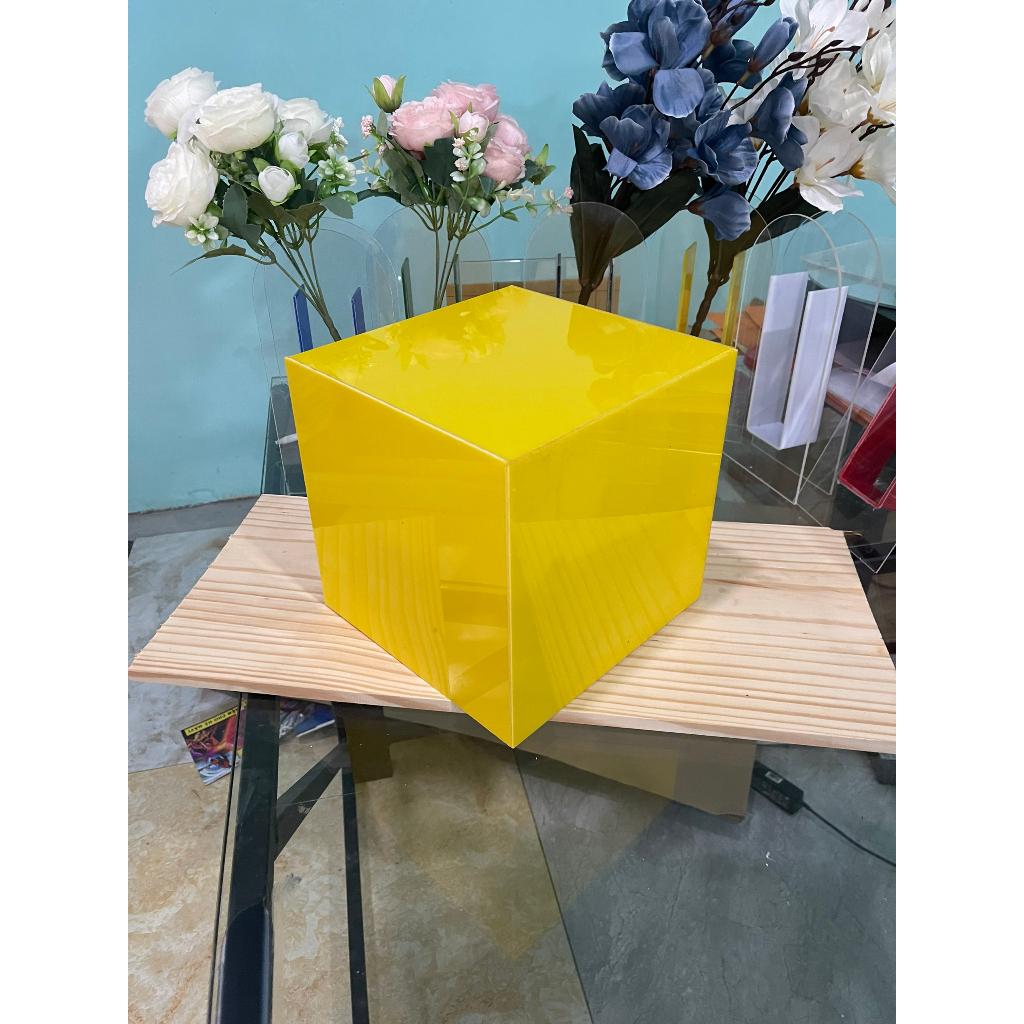 Acrylic (Acrylic) Thùng phiếu, hòm phiếu, hòm bốc thăm, hòm từ thiện mica trong . , Acrylic . - Vàng