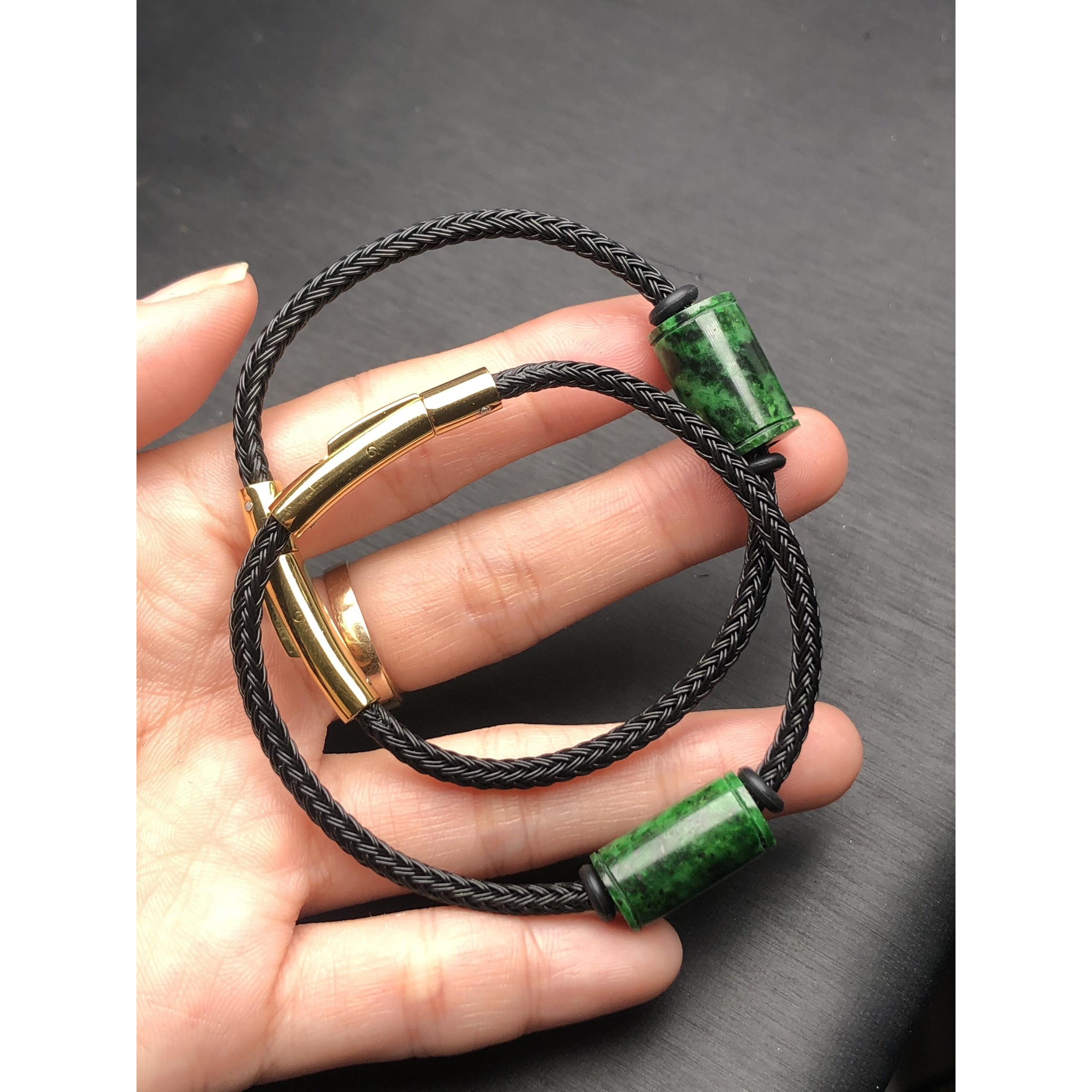 Vòng tay lu thống đá ngọc sơn thuỷ dây lõi thép 3 mm