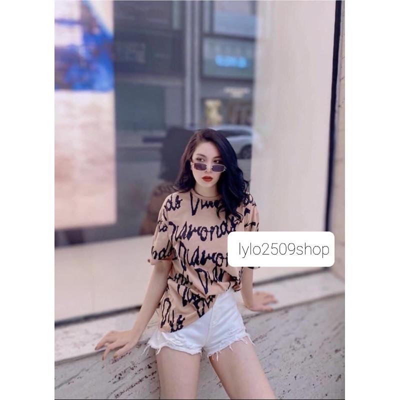 Áo phông nữ phom rộng