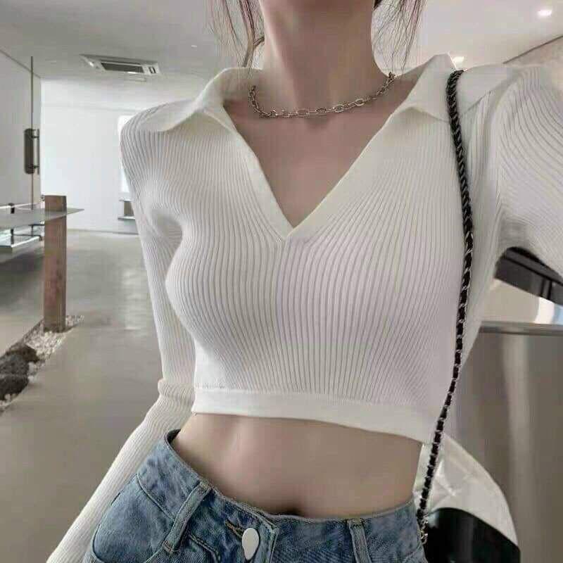 Áo croptop tay dài hở lưng quyến rũ