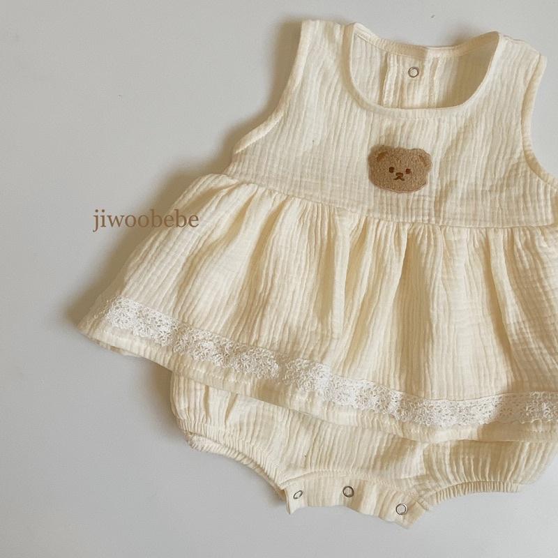 Romper Muslin Hình Gấu - Bodysuit Gấu Chất Xô Muslin Mềm Mại Cho Bé Gái