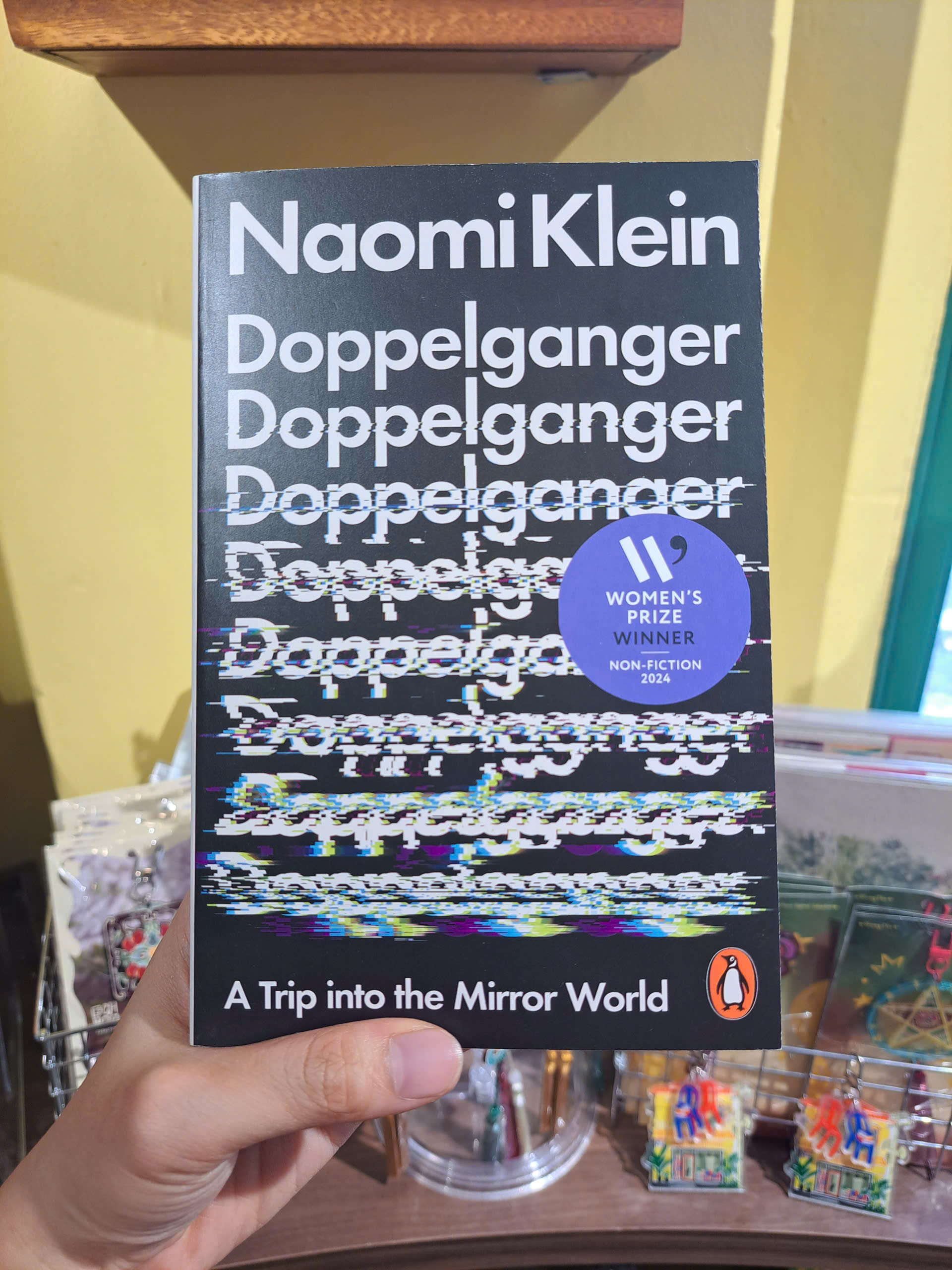 Sách - Doppelganger: A Trip Into the Mirror World by Naomi Klein | NonFiction / Politics / Ngoại văn