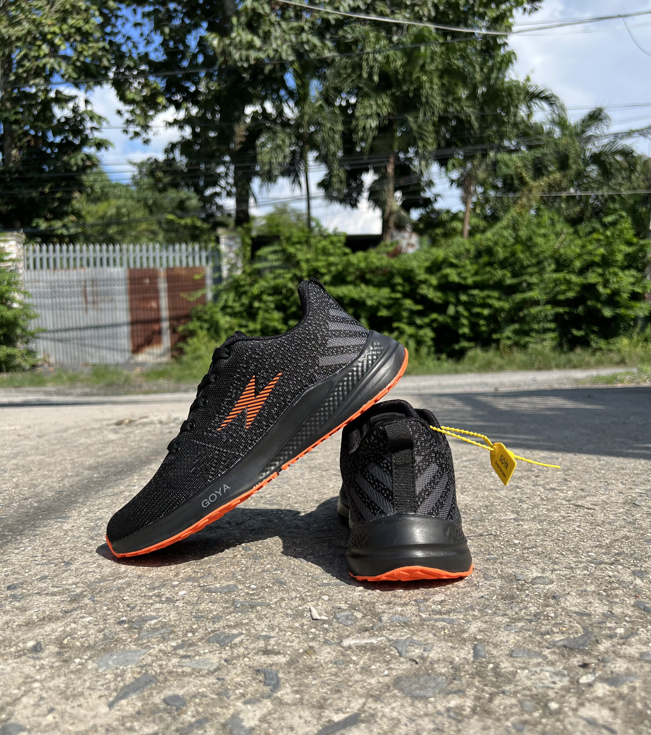 Giày Thể Thao Sneaker Goya GY238 - Màu Đen Cam